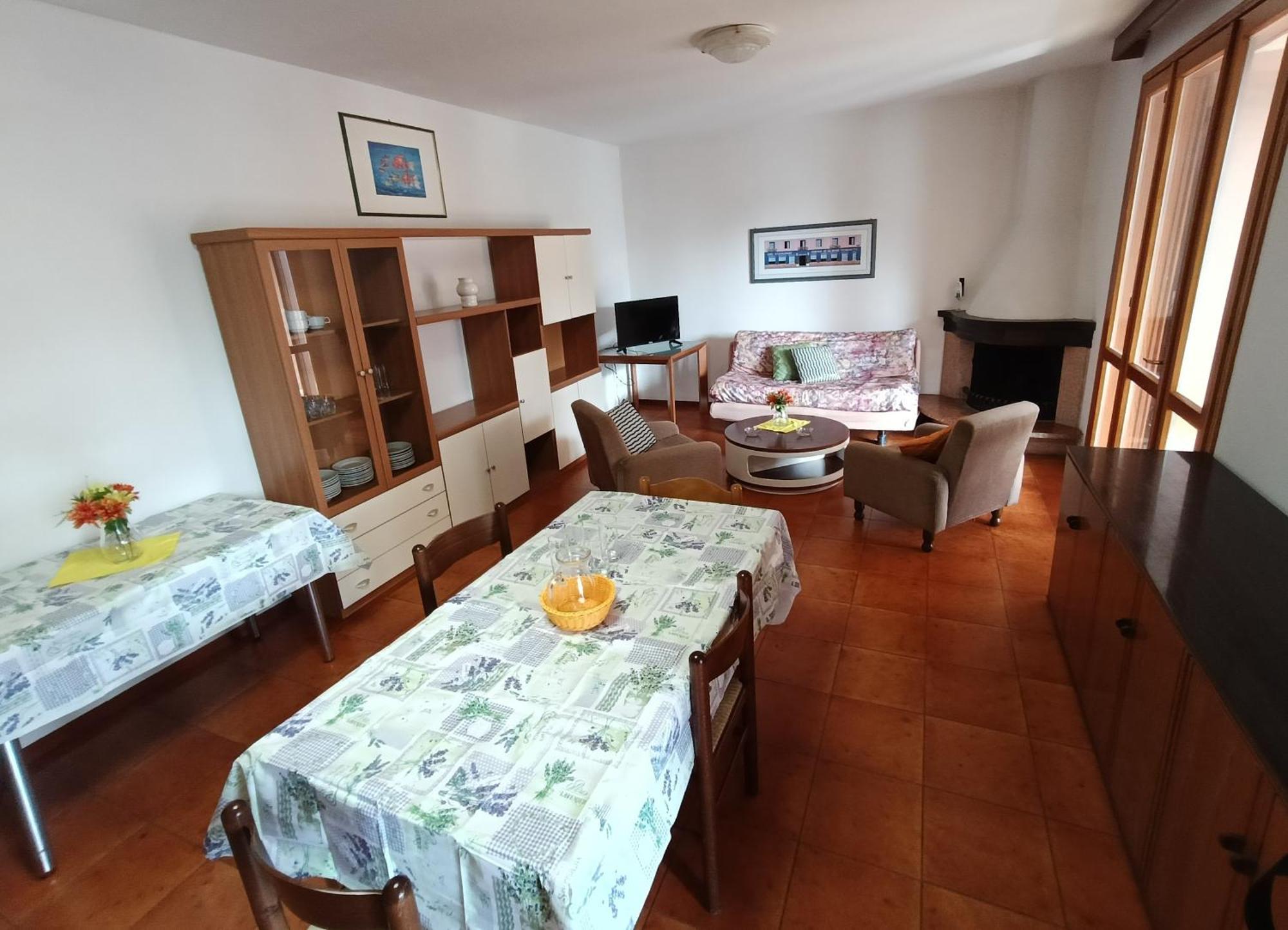 Residence Maria Elena - 30 Pt Lignano Sabbiadoro Eksteriør billede