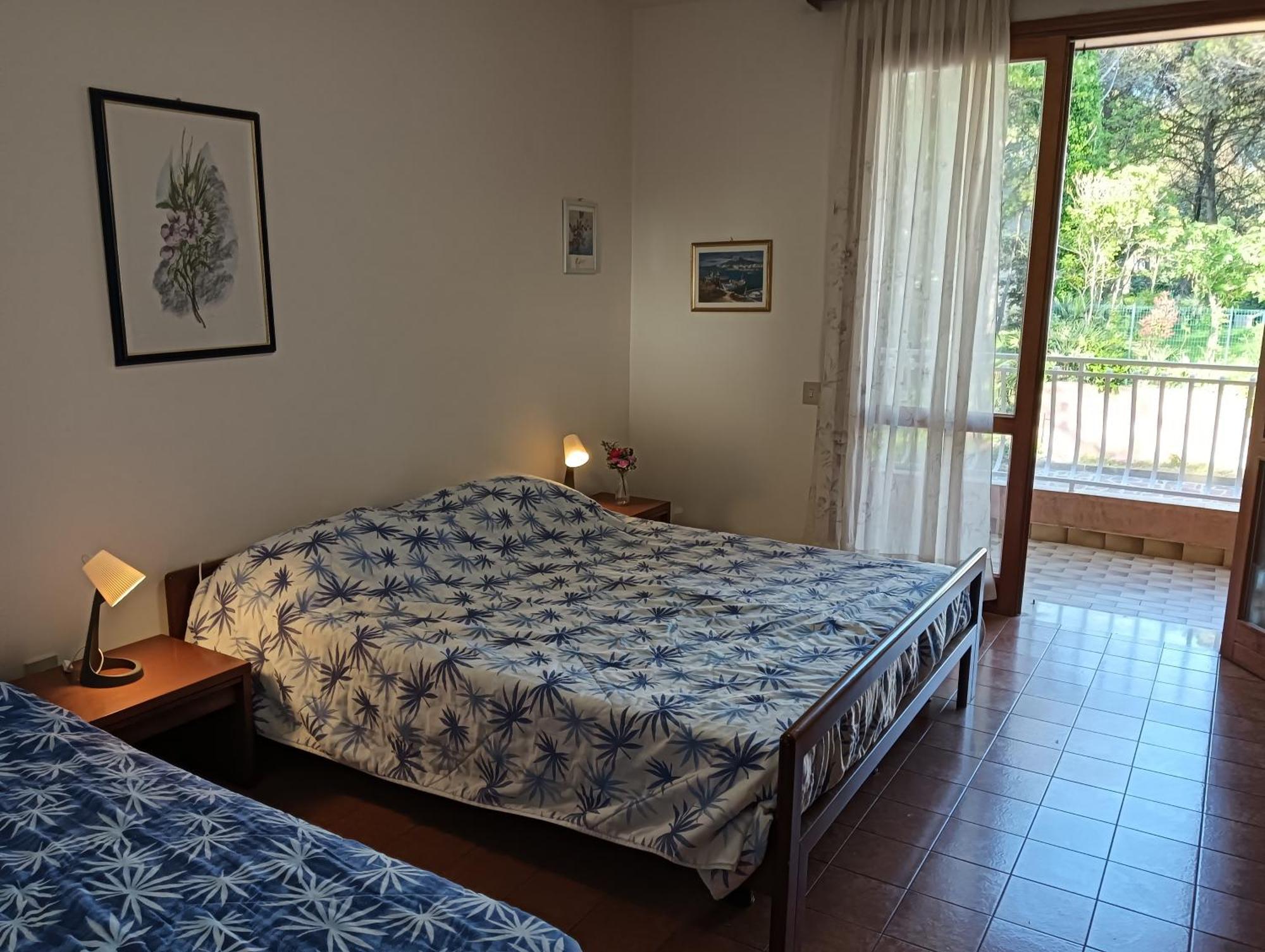 Residence Maria Elena - 30 Pt Lignano Sabbiadoro Eksteriør billede